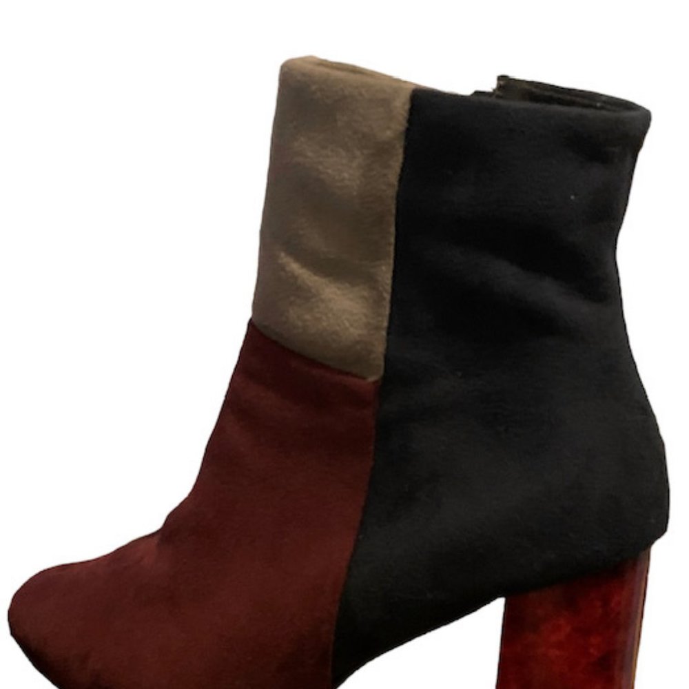Women's Shirleen-W Wide Width Colorblock Ankle Boots, Wine Com, US 8W